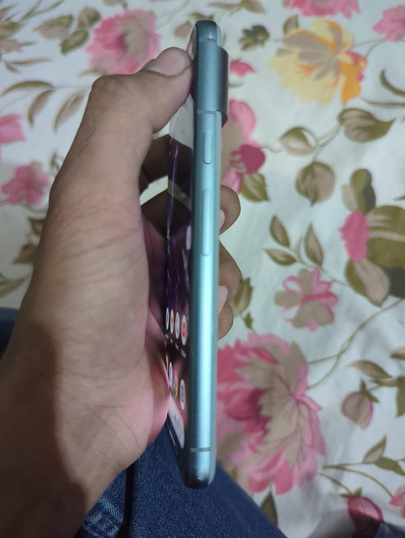Google Pixel 8 2