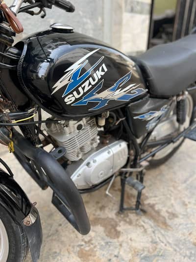 I'm selling my Gs150se in mint condition