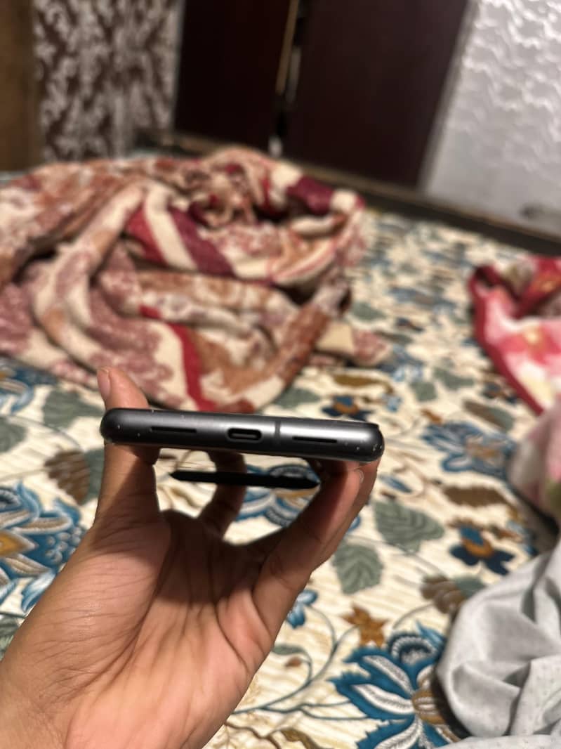 Google Pixel 7 5
