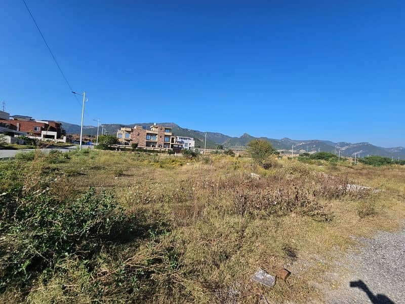 Get Your Dream Residential Plot In E-11 3