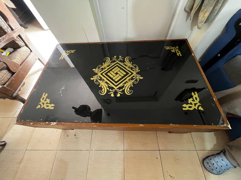 5 Seater Sofas + Center Table 6