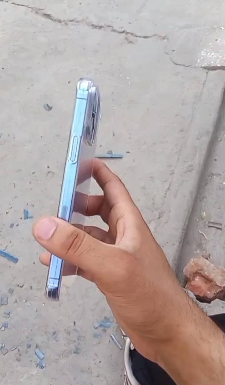 Apple iPhone 13 Pro Max 1