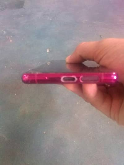 Sony Xperia 5 Back Giles Body Step