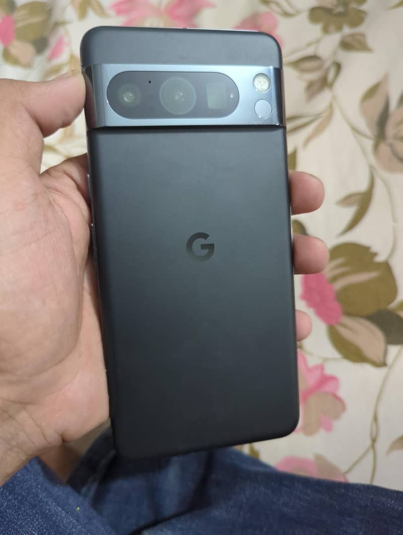 Google Pixel 8 Pro 0