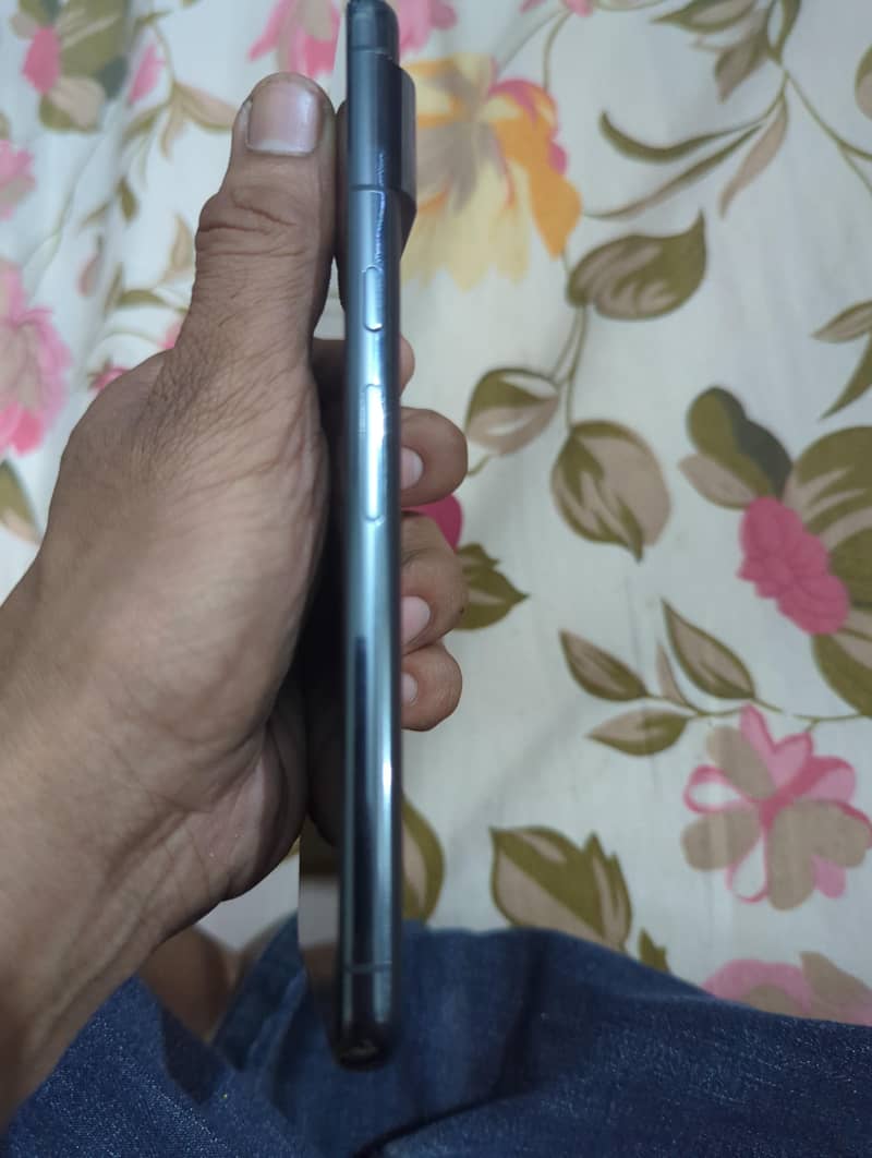Google Pixel 8 Pro 2