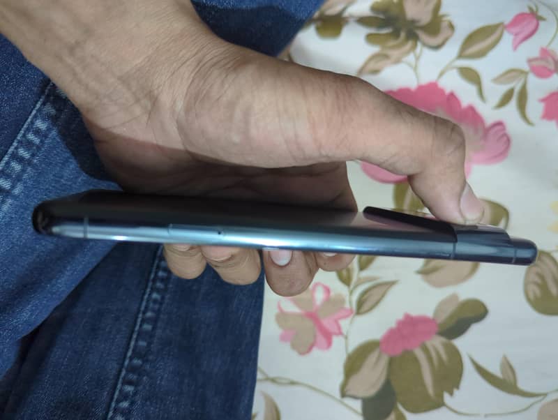Google Pixel 8 Pro 3