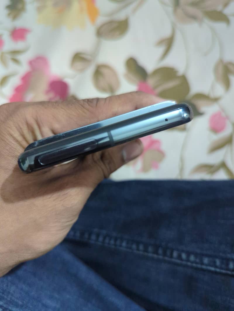 Google Pixel 8 Pro 4