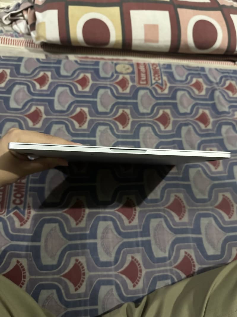 Macbook pro 2017 7