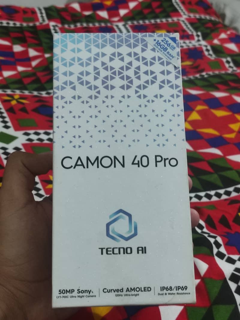 Tecno CAMON 40 Pro 0