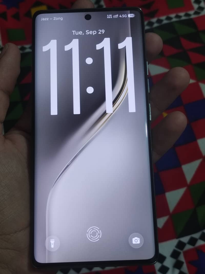 Tecno CAMON 40 Pro 3