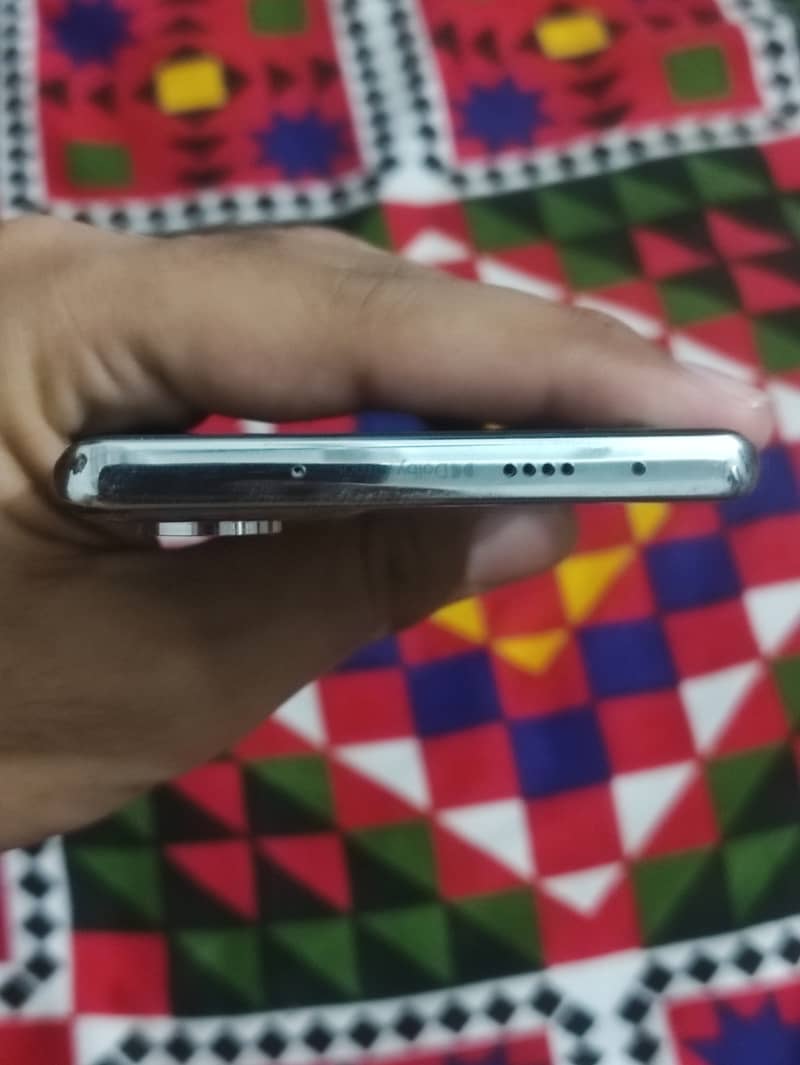 Tecno CAMON 40 Pro 7