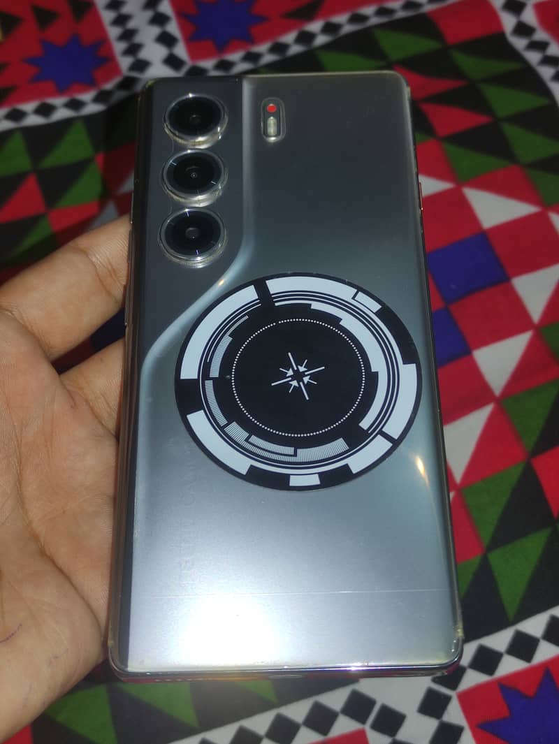 Tecno CAMON 40 Pro 10