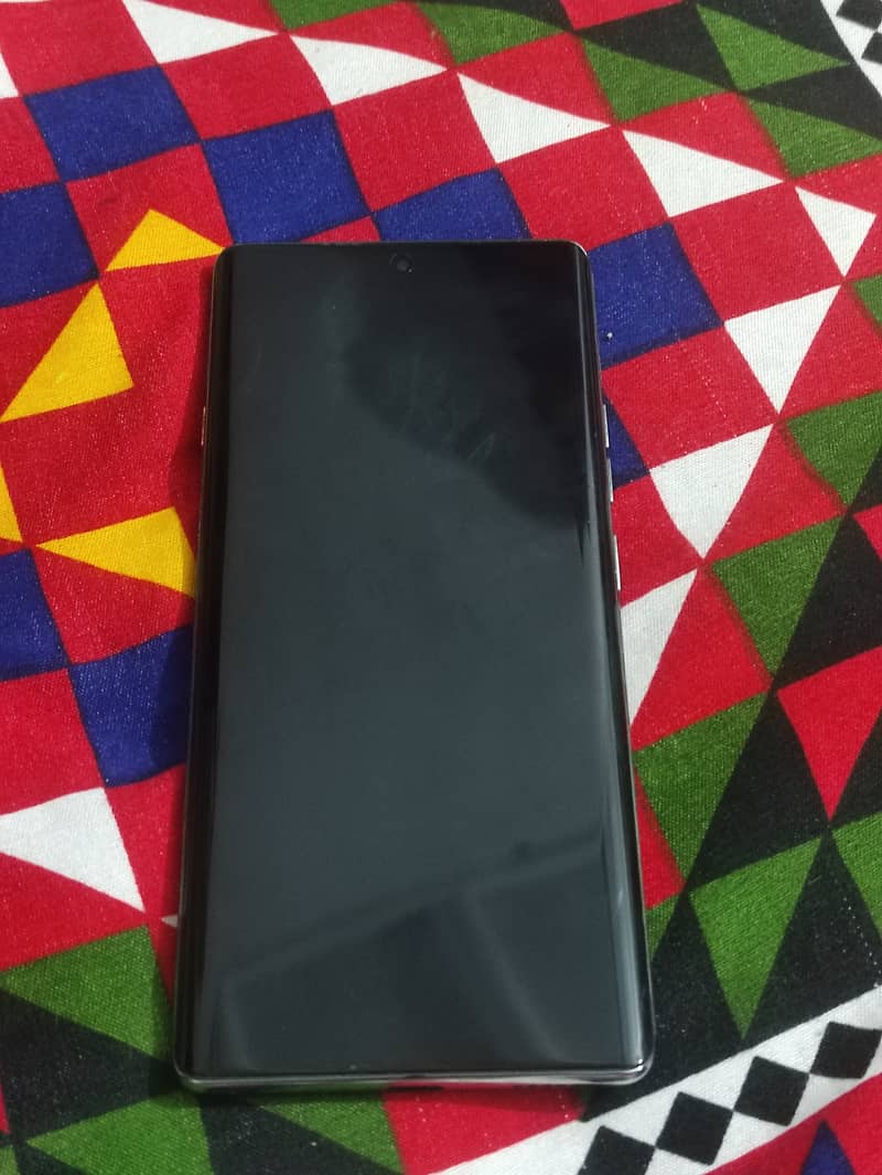 Tecno CAMON 40 Pro 12