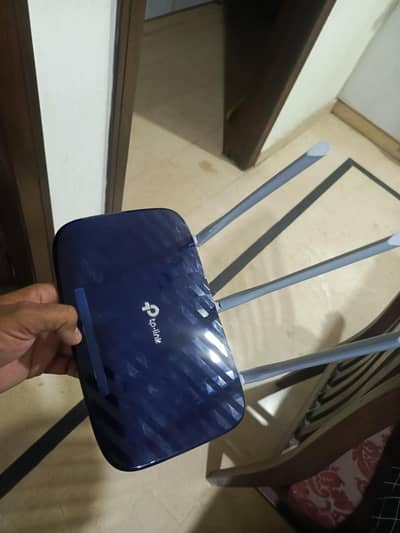 TP-Link internet router for sell only 10 used condition 10by10