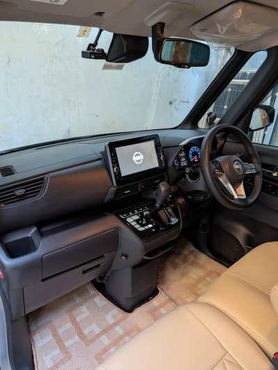Nissan Roox 2020
