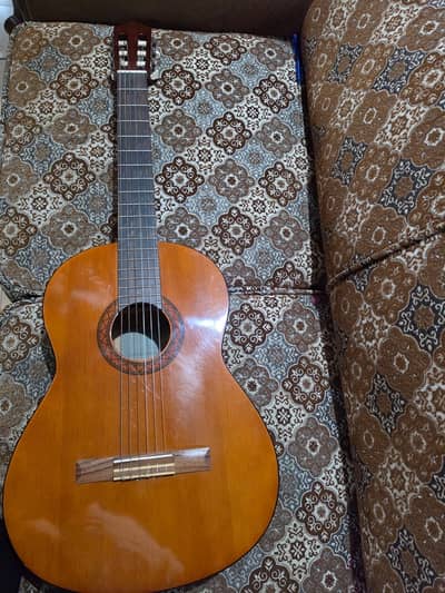 Yamaha C40