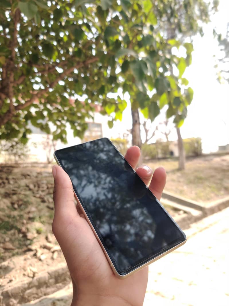 Google Pixel 7 5