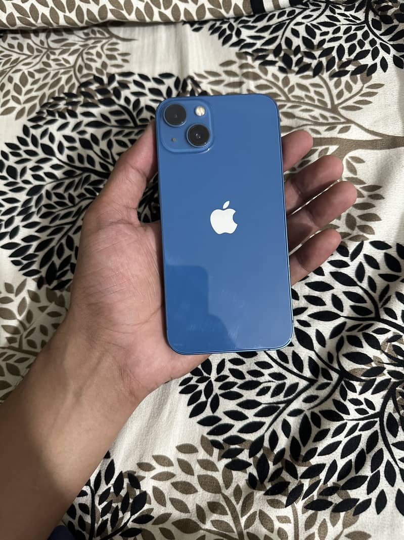 Apple iPhone 13 1