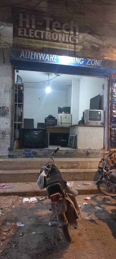 Shop For Sale. Gulshan-e-Iqbal Block 2.