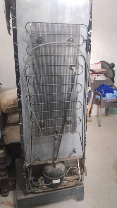 fridge for sale. . jgha nae h ghr p