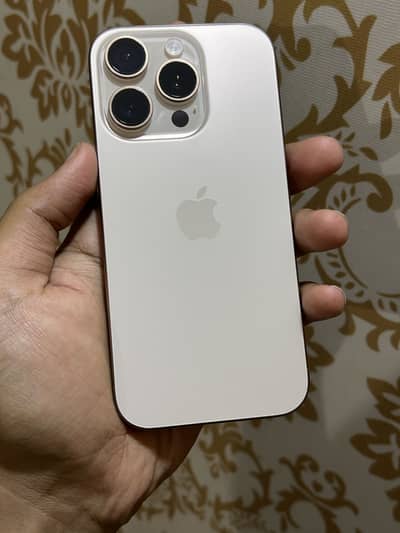 Apple iPhone 16 Pro