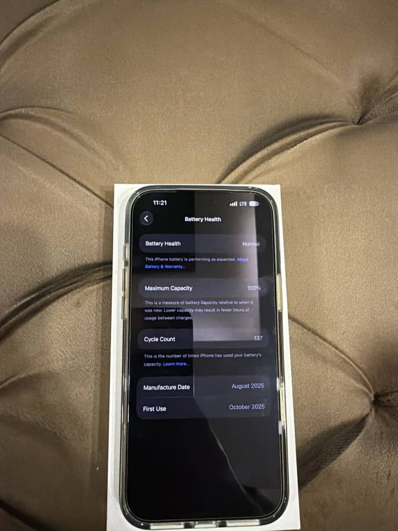 Apple iPhone 17 Pro Max 2