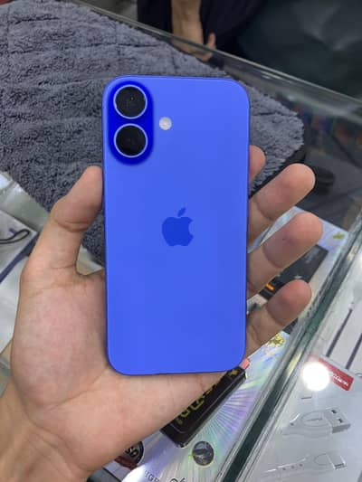 Apple iPhone 16