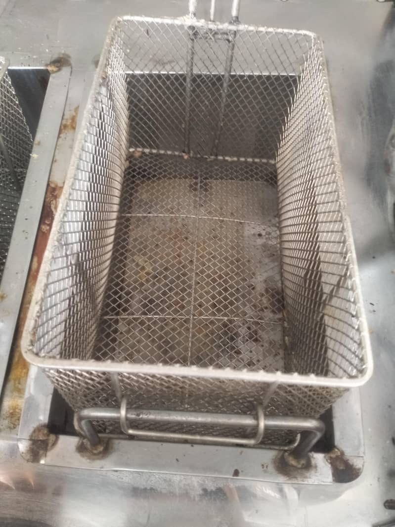 fries counter 4