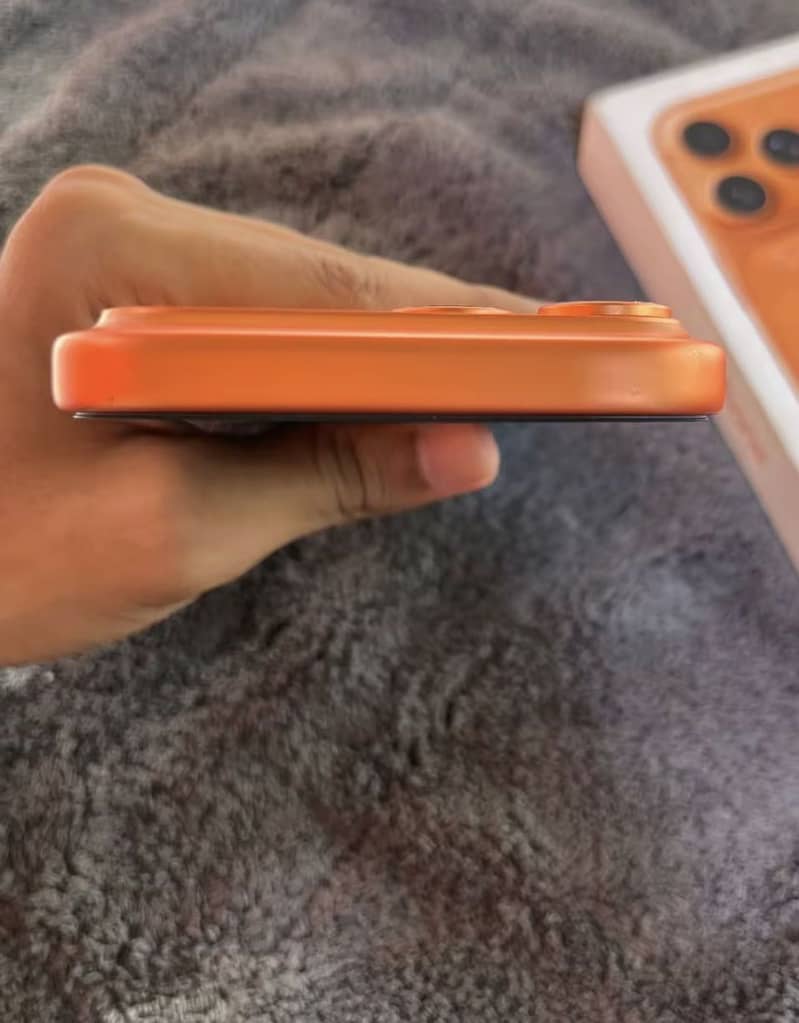 Apple iPhone 17 Pro Max 2