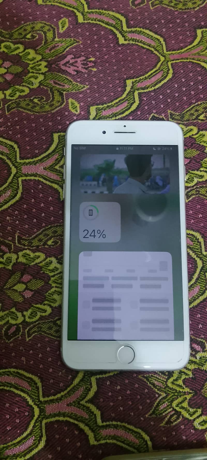 Apple iPhone 8 Plus 0