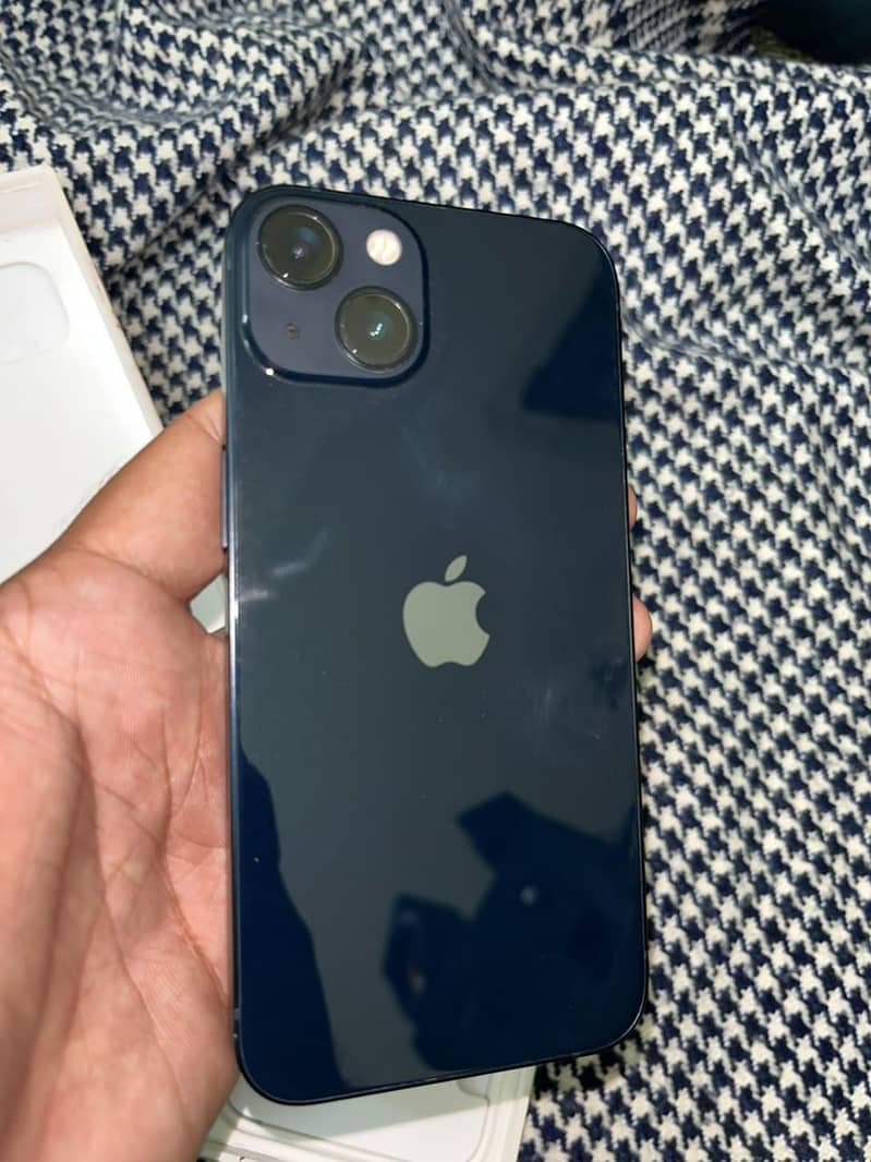 Apple iPhone 13 3