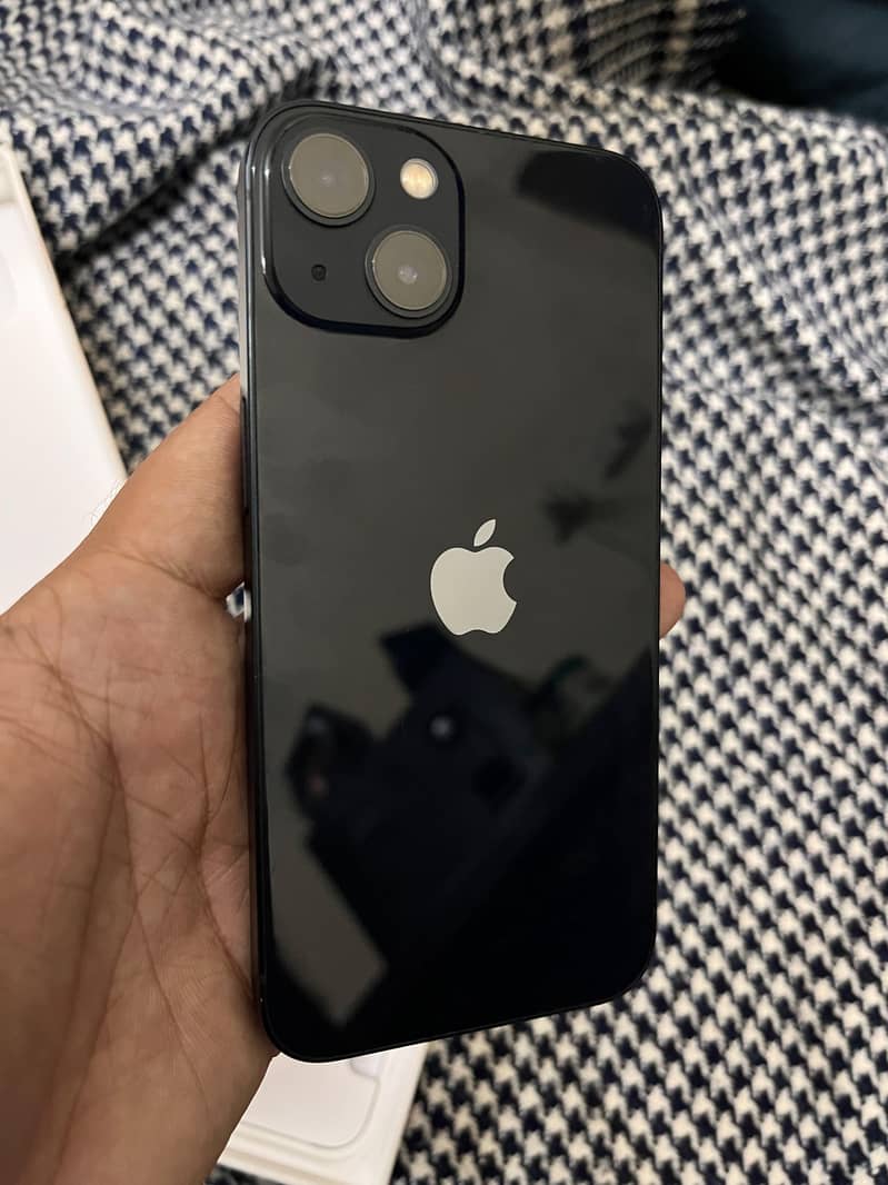 Apple iPhone 13 6