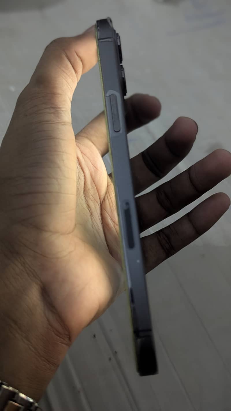 Apple iPhone 12 Pro Max 3