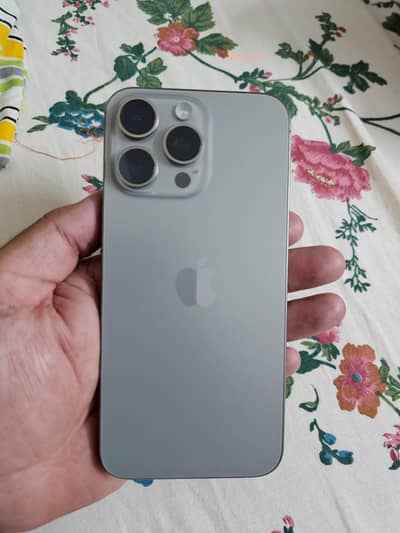 Apple iPhone 15 Pro Max