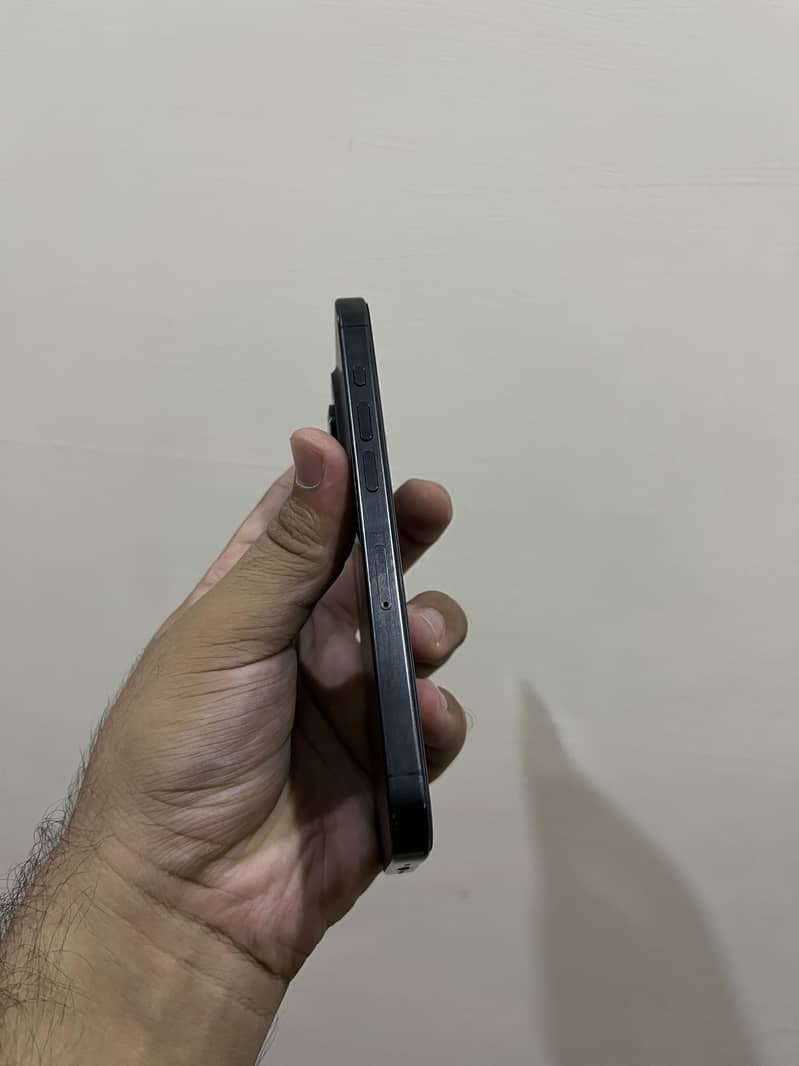 Apple iPhone 15 Pro 5