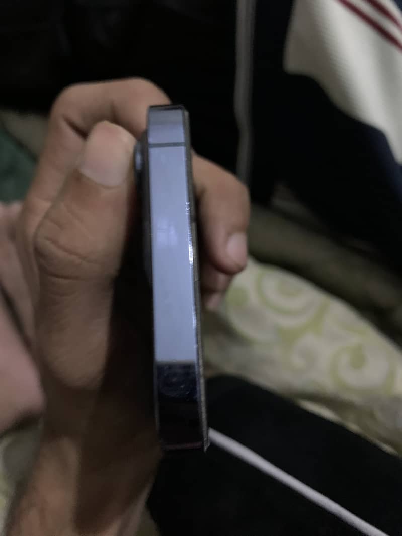 Apple iPhone 13 Pro 5