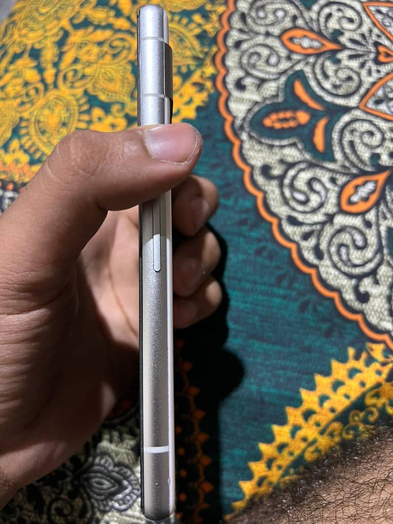 Google Pixel 7a 2