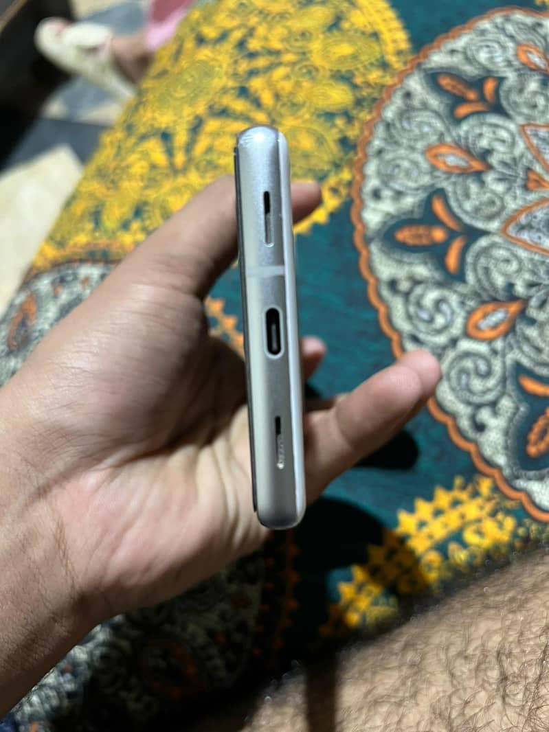 Google Pixel 7a 6