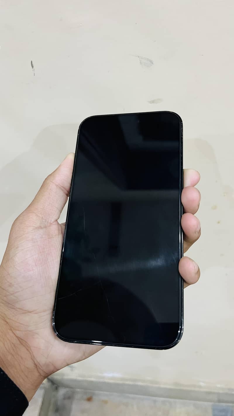 Apple iPhone 14 Pro Max 4