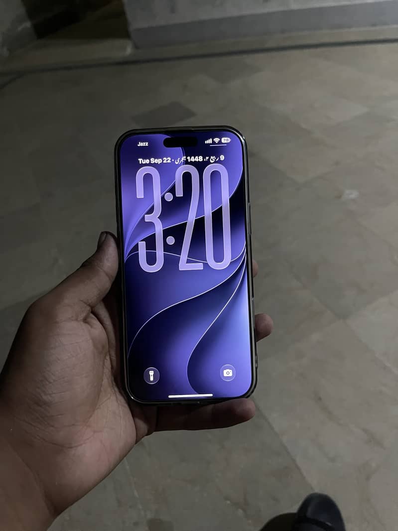 Apple iPhone 16 Pro Max 7
