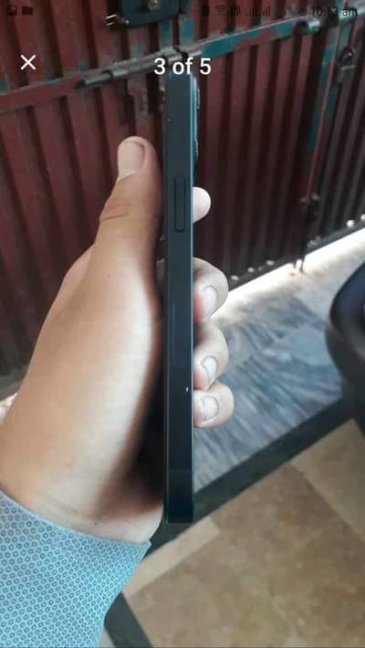 Apple iPhone 13