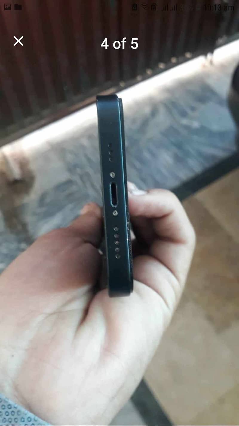 Apple iPhone 13 6
