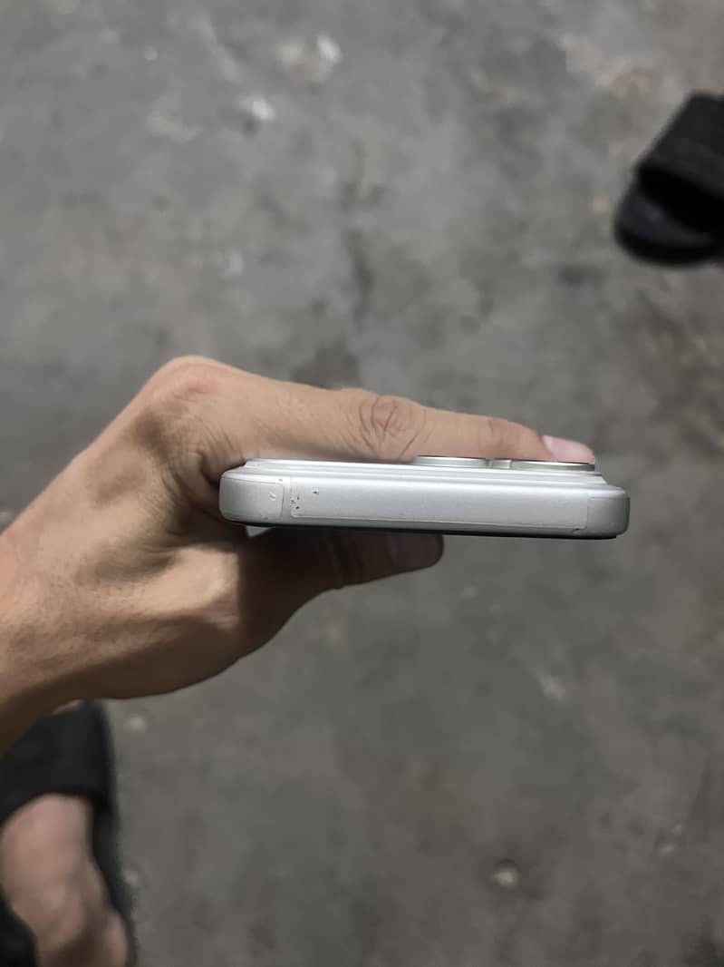 Apple iPhone 17 Pro Max 1