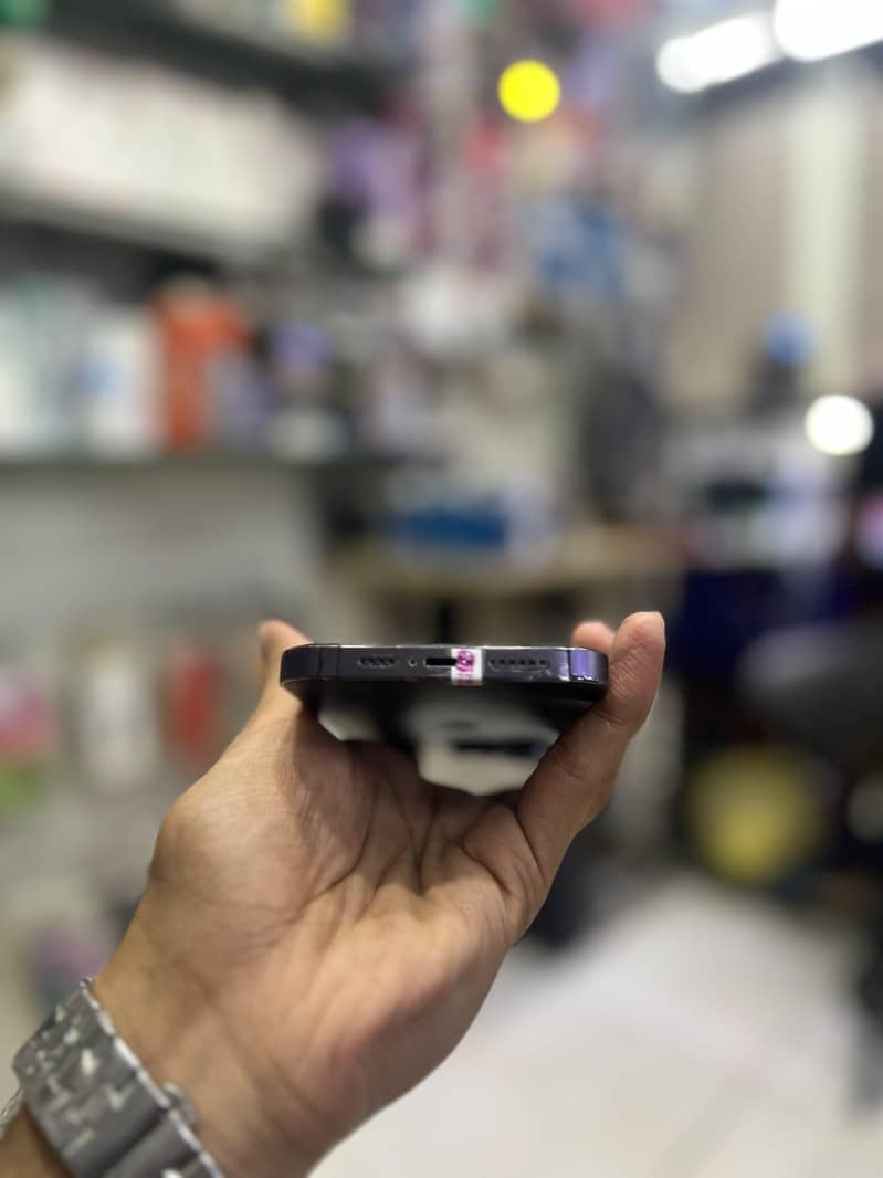 Apple iPhone 14 Pro Max 5