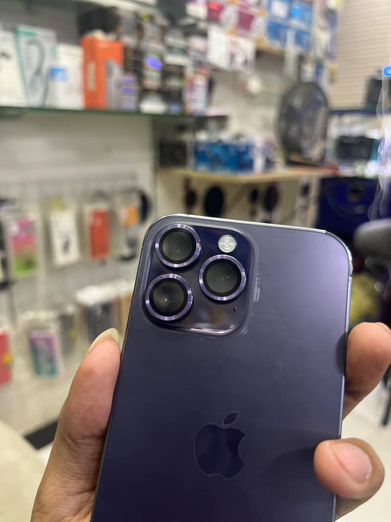 Apple iPhone 14 Pro Max 6