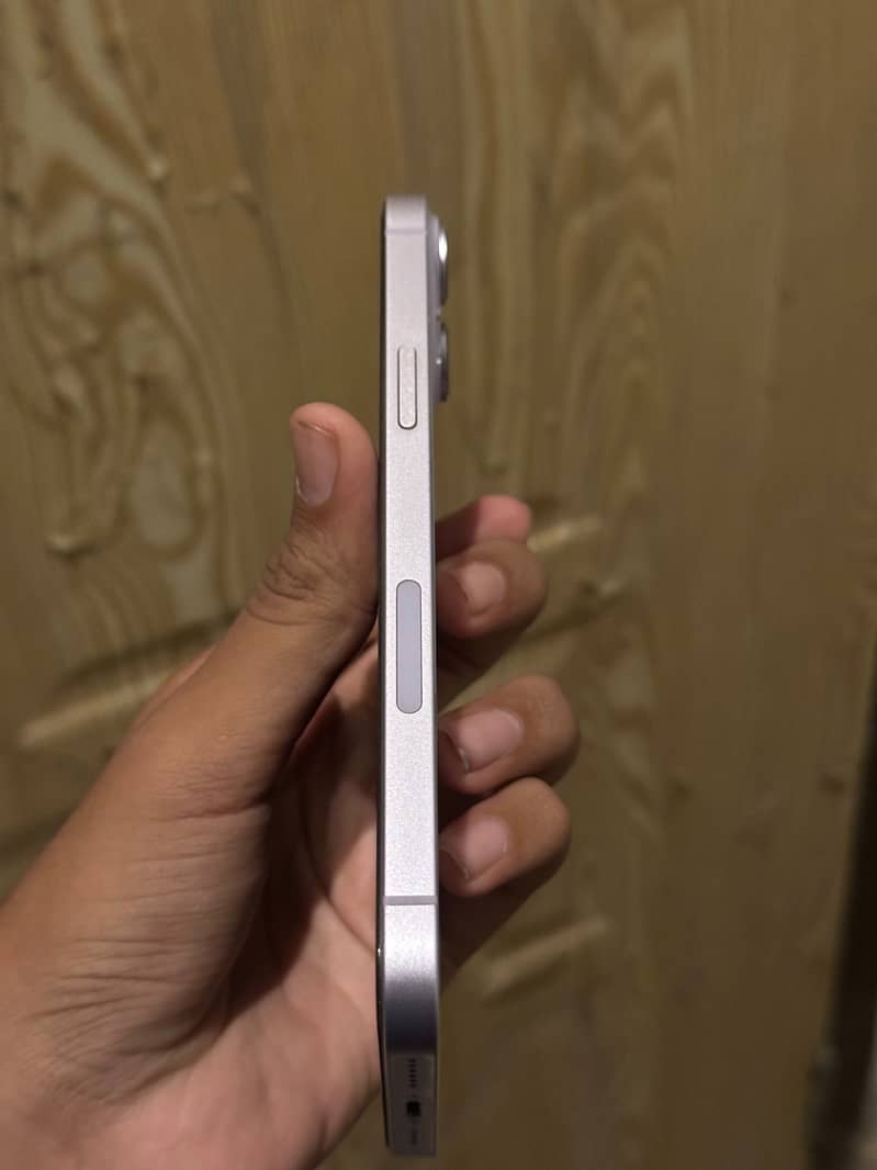 iPhone 14 plus 1