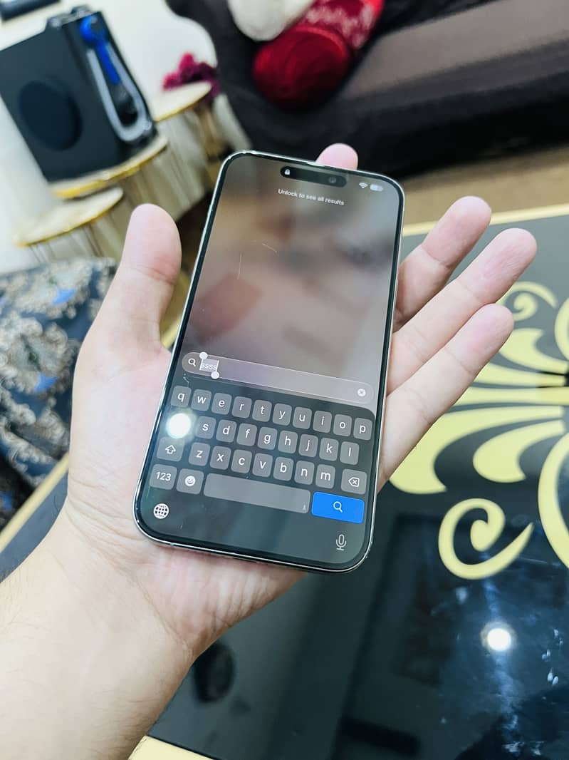 Apple iPhone 15 Pro Max 1