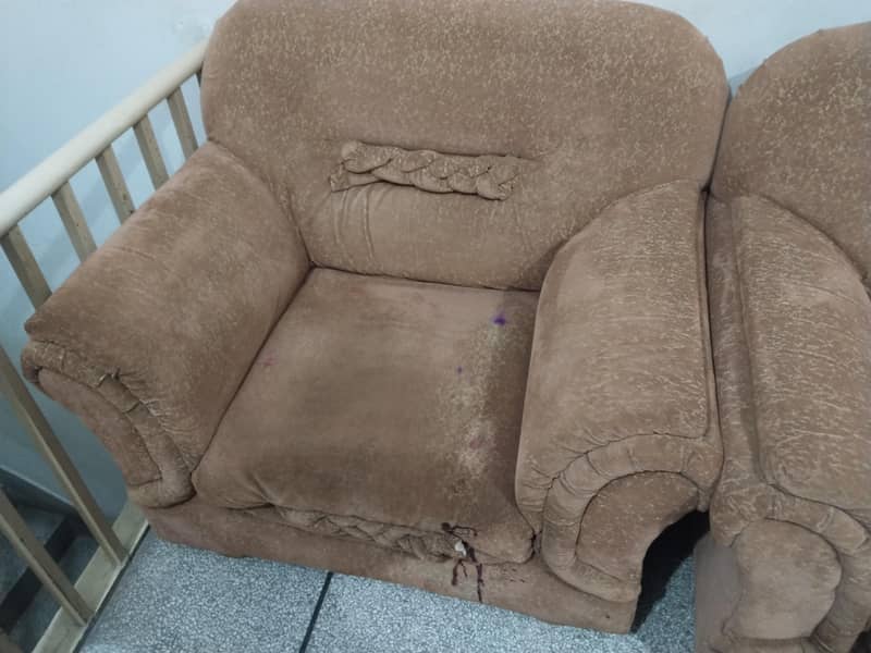 used sofa 0