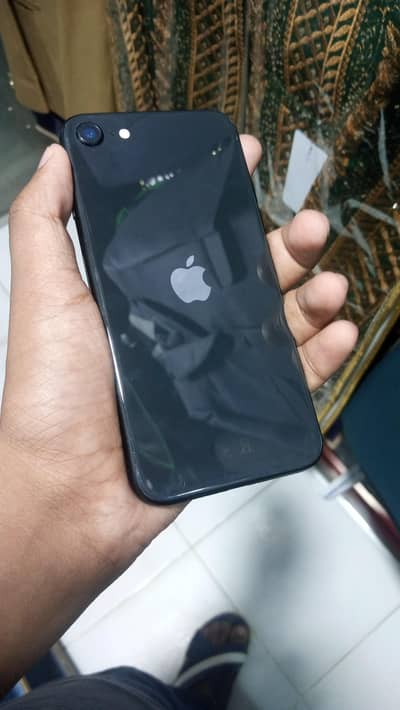Apple iPhone SE 2 /12 pro max chipset