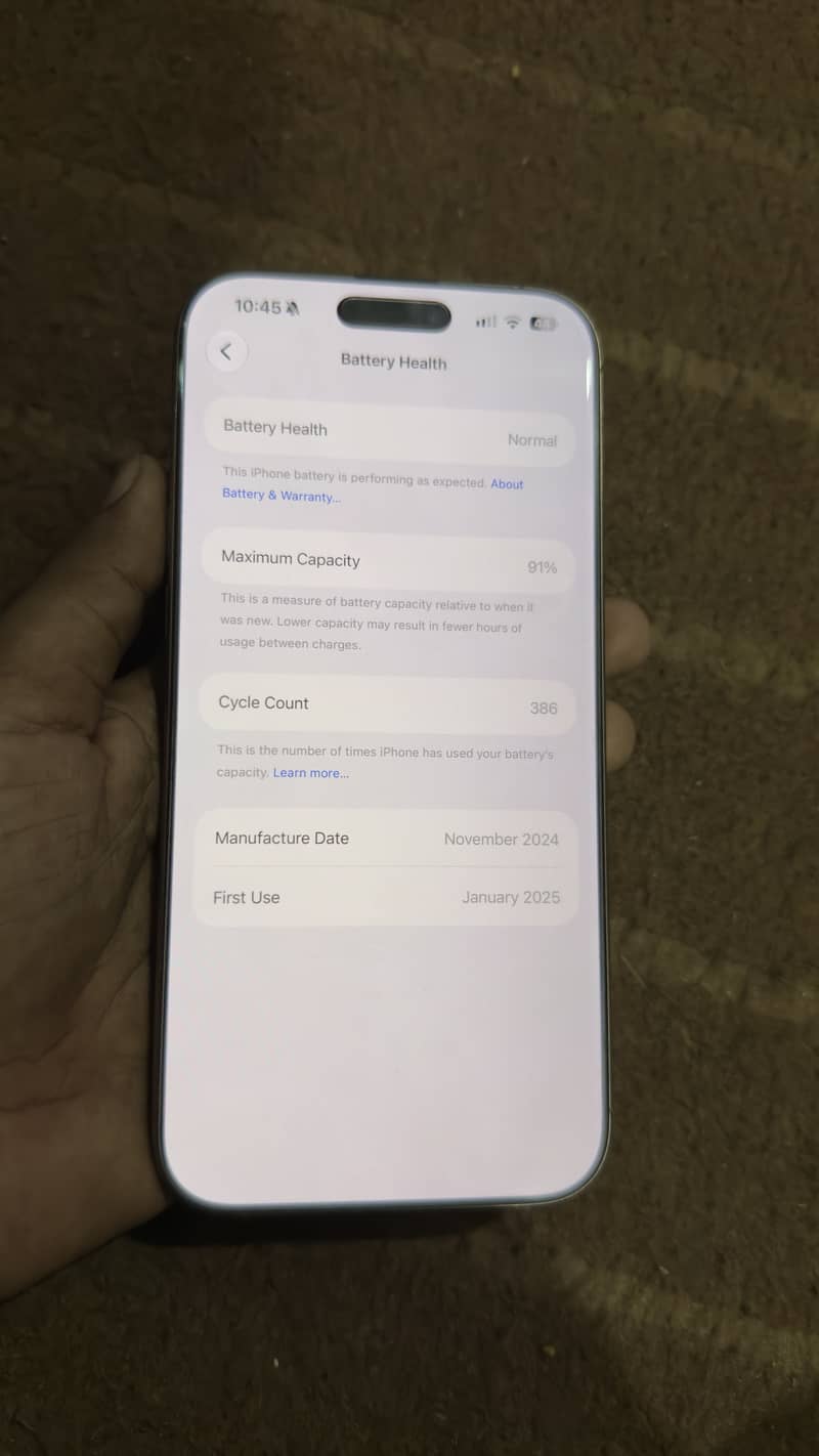 Apple iPhone 16 Pro Max 2